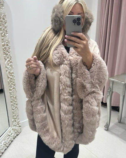 Holly Luxury Faux Fur Collared Cape ~ Dusky Pink