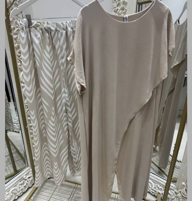 Chantelle ~ Loose Flowing Long Top & Wide Leg Trousers