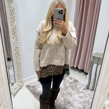 Soft Knit  Jumper Asymetric With Animal Print Black Lace