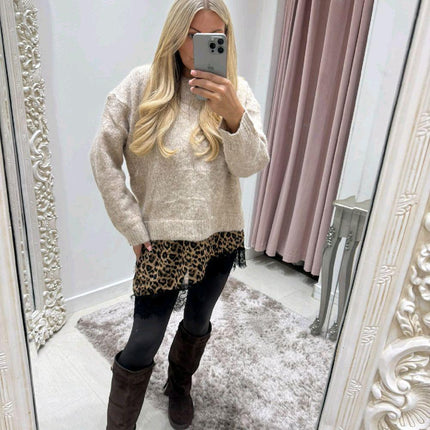 Soft Knit  Jumper Asymetric With Animal Print Black Lace